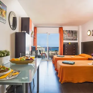 Appartement 926 Fabulous View Of Lasamericas, Seafront Studio!, Playa de las Américas